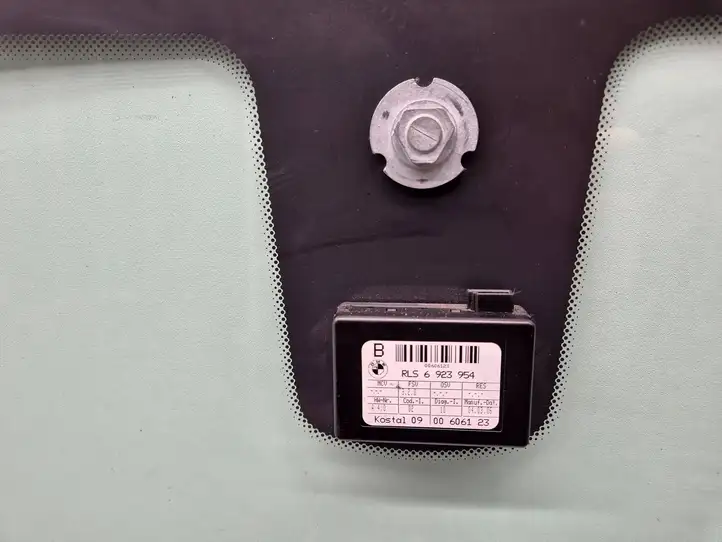 BMW X3 E83 (2003 - 2010) 43R000305 Переднее стекло — фото 2
