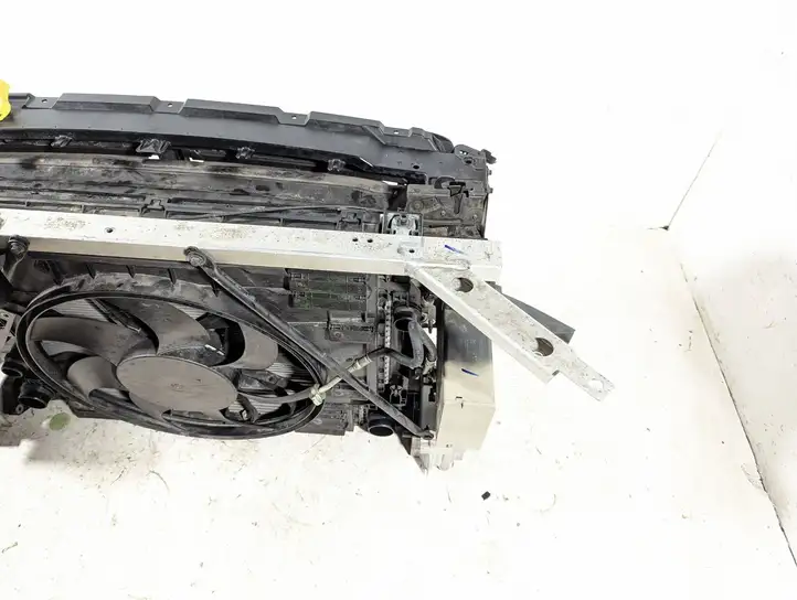 Volvo XC90 (2014 - 2019) 31425917 Панель радиаторов двигателя — фото 15