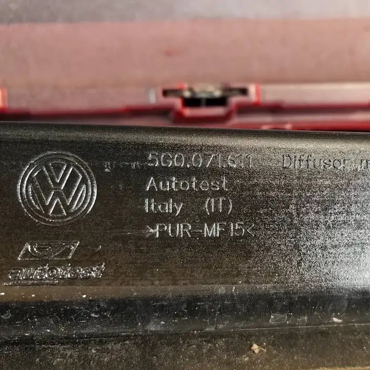 Volkswagen Golf VII (2013 - 2019) 5G0071905A Накладка глушителя — фото 2