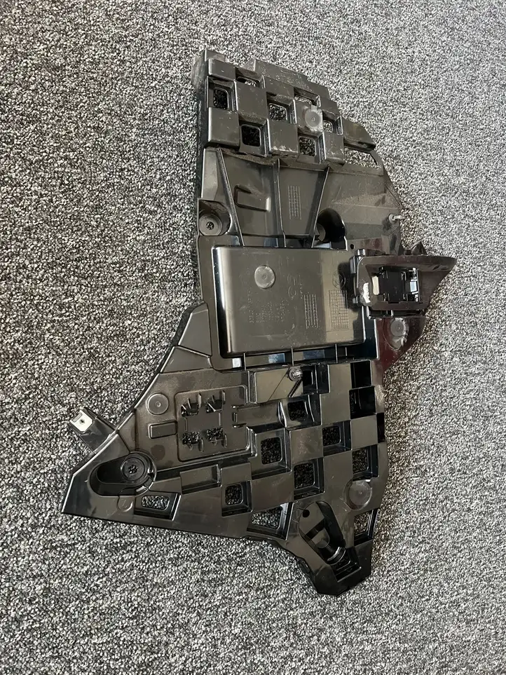 BMW X5 G05 (2018 - ) 51128085646 Кронштейн заднего бампера — фото 1