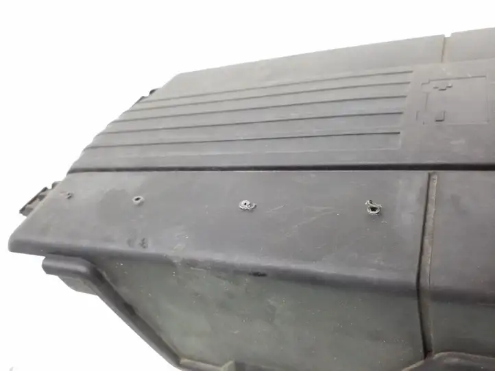 Volkswagen PASSAT B6 (2005 - 2010) 1K0915443A Крышка ящика аккумулятора — фото 3