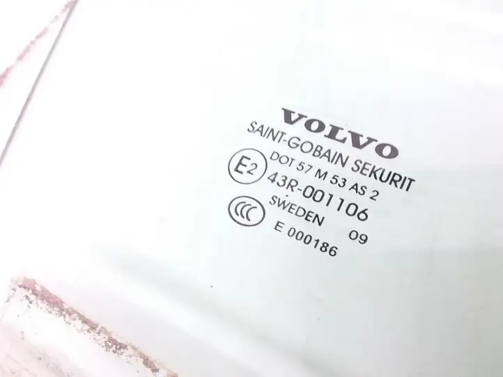 Volvo V70 (2007 - 2013) AS2 Стекло передней двери — фото 2