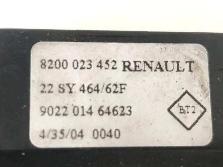 Renault Espace - Grand espace IV (2004 - 2014) 8200023452 Контроллер мультимедийной системы — фото 2