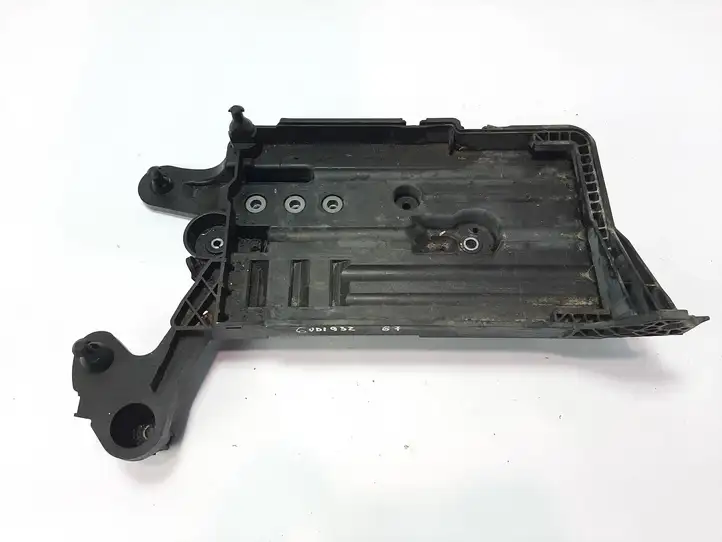 Volkswagen Golf VII (2013 - 2019) 5Q0915321H Ящик аккумулятора — фото 2