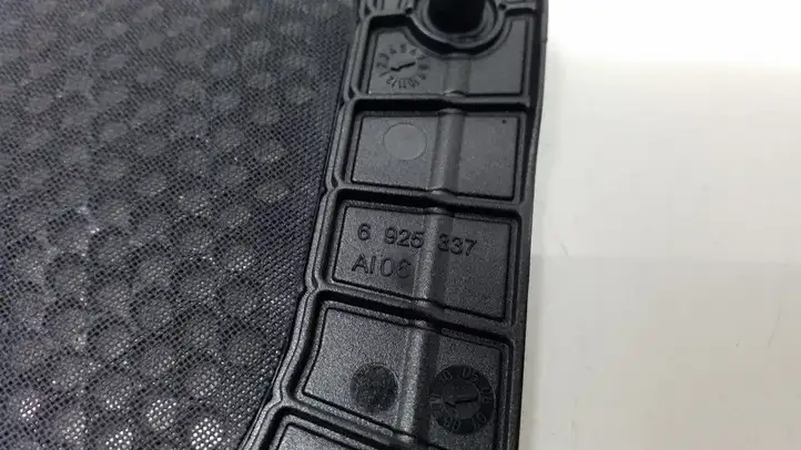 BMW 3 E90 E91 (2005 - 2012) 6925337 Решетка сабвуфера — фото 3