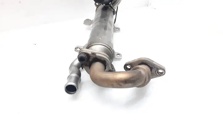 Volkswagen PASSAT B6 (2005 - 2010)  03L131512B Охладитель EGR