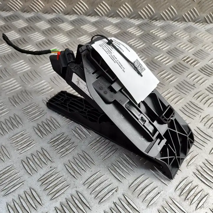 Audi E-tron GT (2020 - ) 9J1721507B Педаль акселератора — фото 4