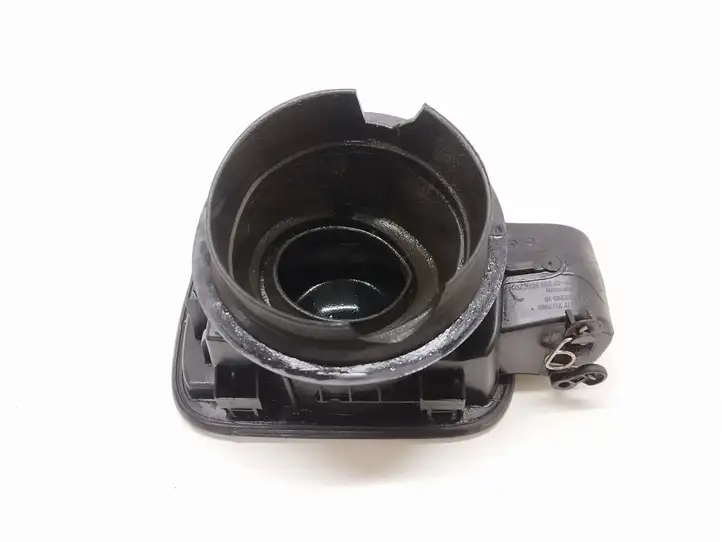 BMW 3 E92 E93 (2005 - 2014) 7117982 Крышка топливного бака — фото 4