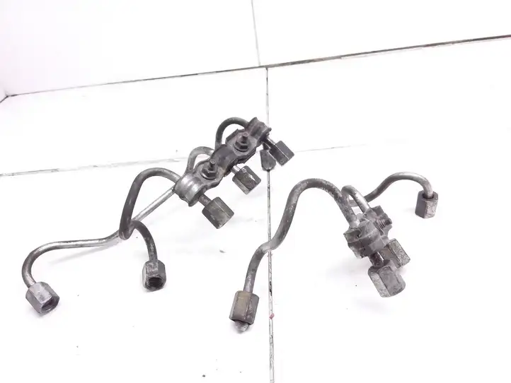 Toyota Corolla E120 E130 (2004 - 2007) Трубка топливной системы — фото 3