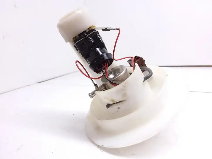 Citroen C5 (2001 - 2004) 09731009900 Топливный насос (в баке) — фото 3