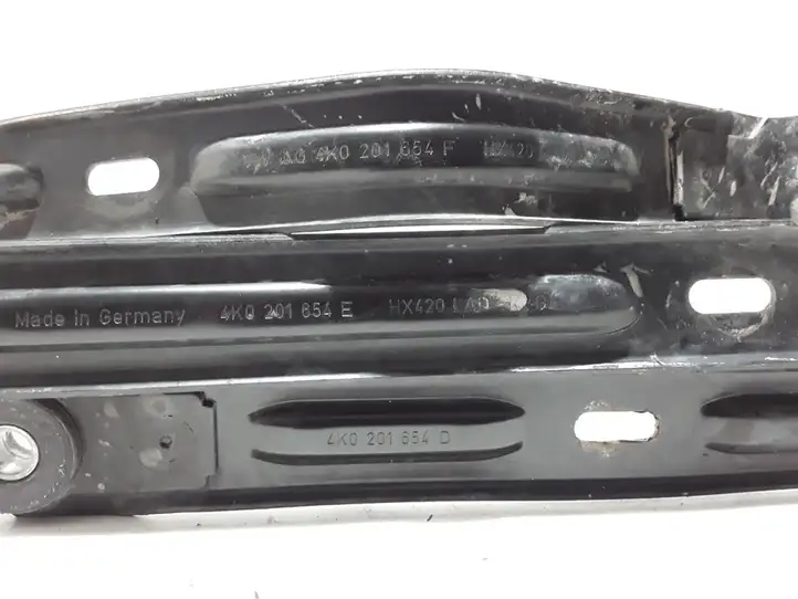 Audi A6 S6 C8 4K (2018 - ) 4K0201654D Кронштейн топливного бака — фото 4