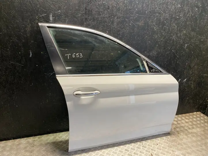 BMW 5 G30 G31 (2016 - ) Дверь — фото 1