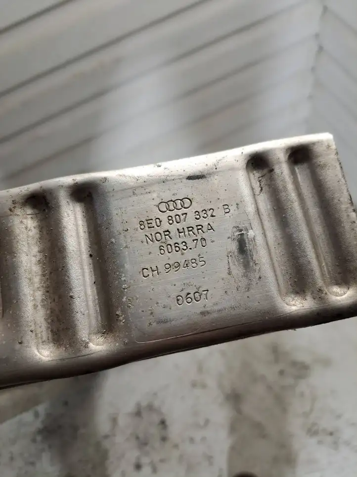 Audi A4 S4 B7 8E 8H (2004 - 2009) 8E0807332B Усилитель заднего бампера — фото 4