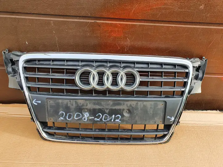 Audi A4 S4 B8 8K (2007 - 2011) 8K0853651 Верхняя решетка радиатора — фото 1