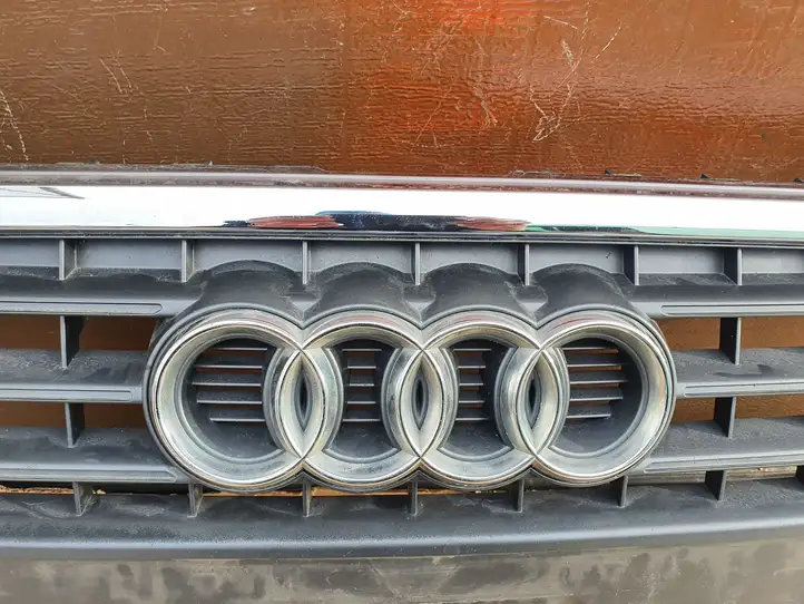 Audi A4 S4 B8 8K (2007 - 2011) 8K0853651 Верхняя решетка радиатора — фото 15