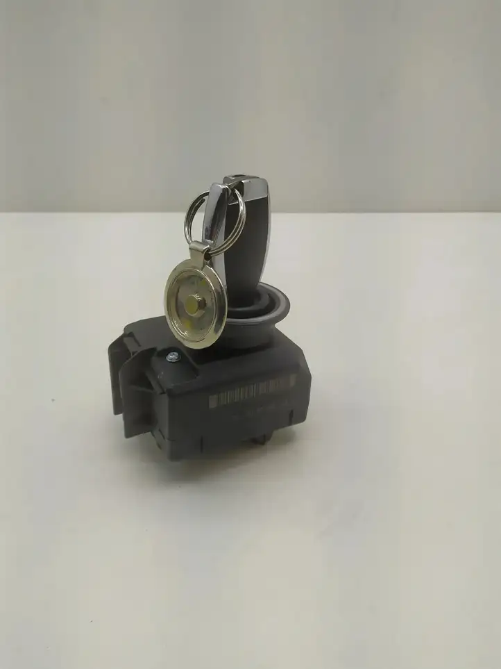 Mercedes-Benz C W204 (2007 - 2014) A2079052600 Замок зажигания — фото 5