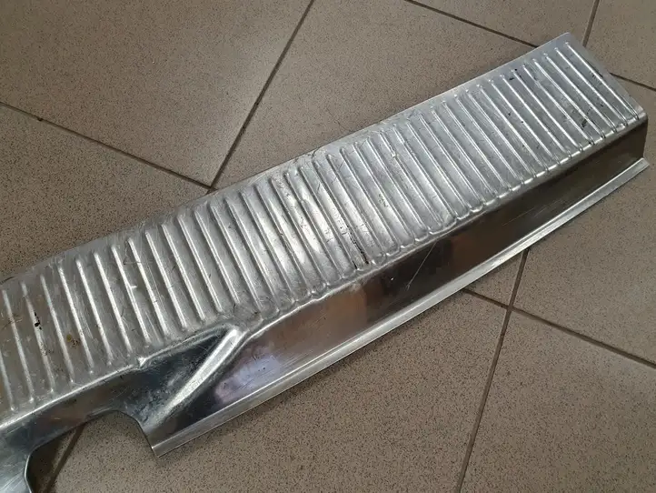 Volkswagen Multivan T5 (2003 - 2015) 7H5863459B Отделка порога багажника — фото 5