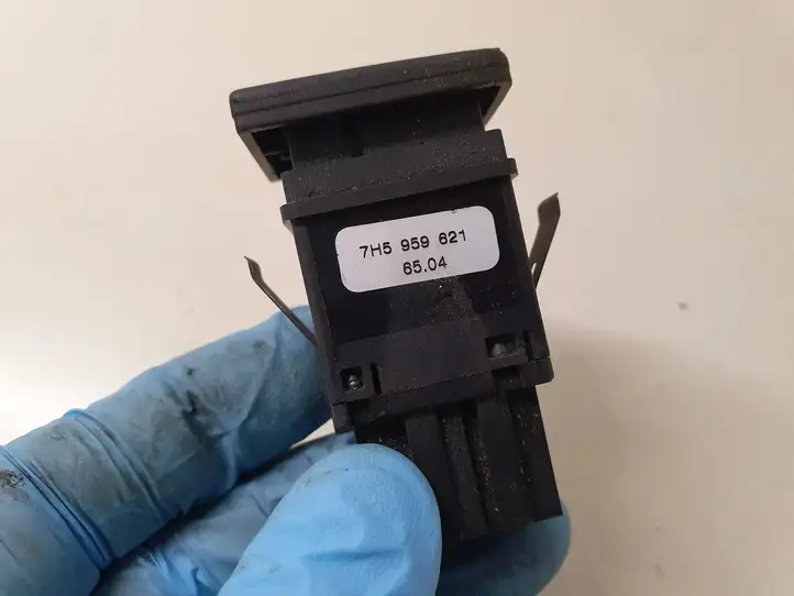 Volkswagen Multivan T5 (2003 - 2015) 7H5959621 Кнопка обогрева стекла — фото 3