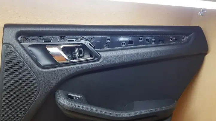 Porsche Macan (95B) (2014 - 2018) 95B867212 Обшивка задней двери — фото 11