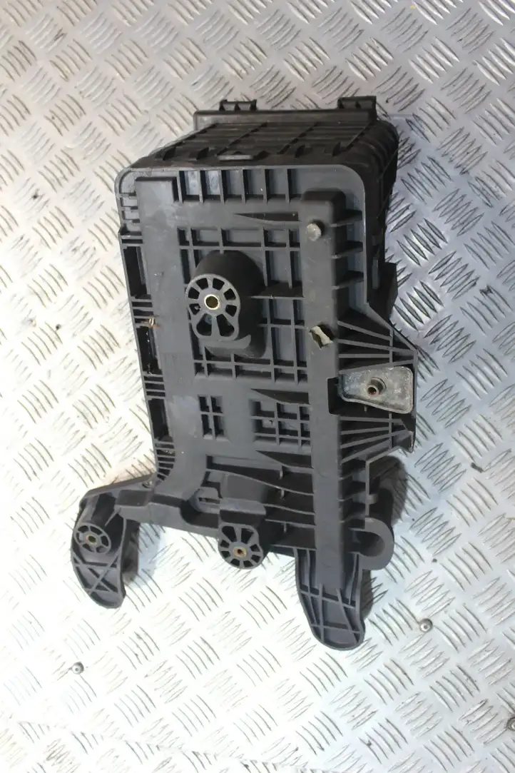 Volkswagen Golf Plus (2004 - 2008) 1k0915333c Ящик аккумулятора — фото 1