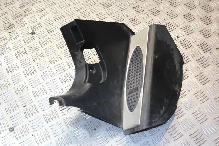 BMW 3 E46 (1998 - 2005) 51437902315 Подставка для ноги — фото 1