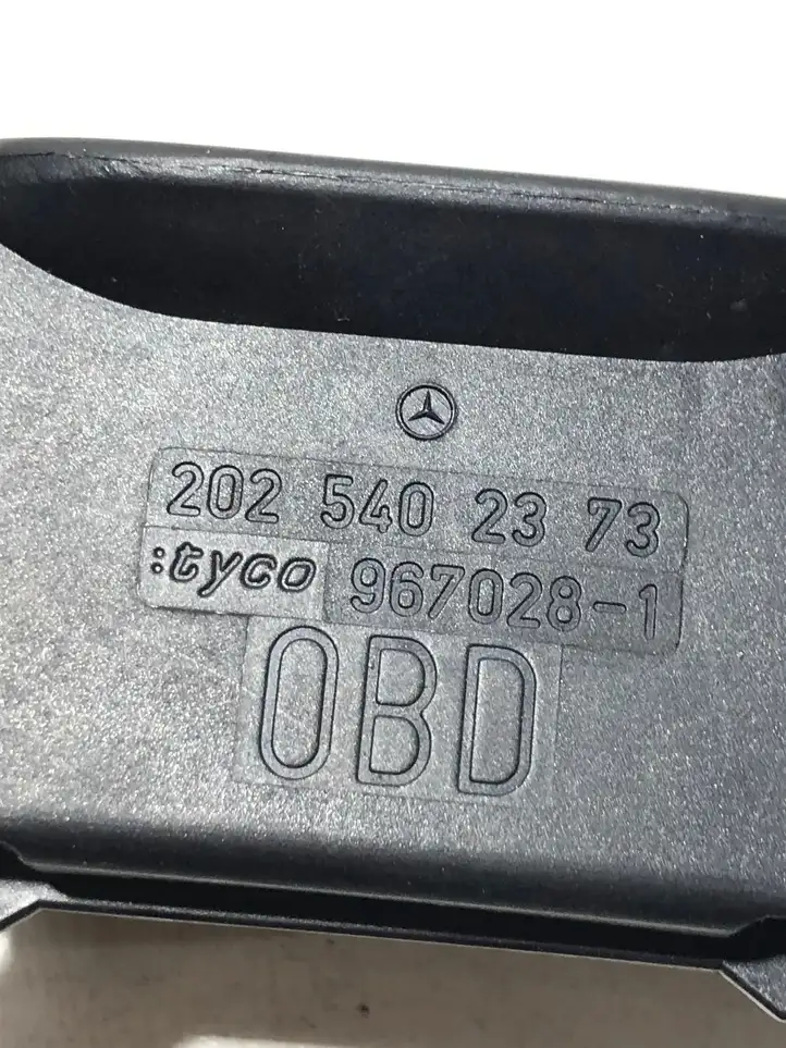 Mercedes-Benz ML W164 (2005 - 2011) 2025402373 Прочие детали салона — фото 3