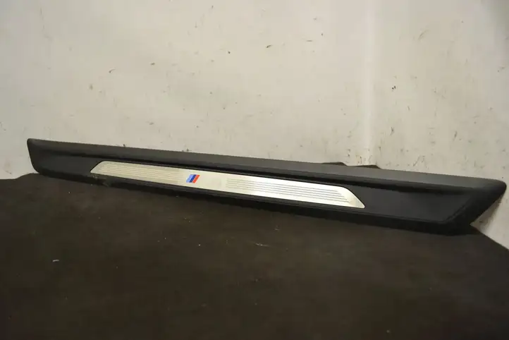 BMW M4 F82 F83 (2014 - 2020) 8063797 Внутренняя отделка переднего порога — фото 5