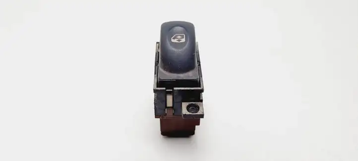 Renault Laguna I (1993 - 2001) 7700417486B Блок кнопок стеклоподъемников — фото 1