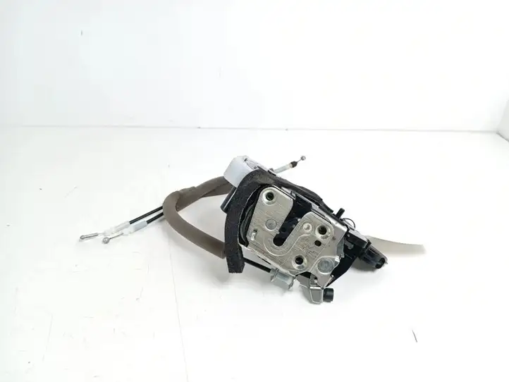Nissan Juke I F15 (2010 - 2018) 825011KA0A Замок задней двери — фото 3