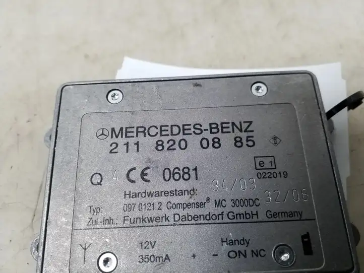 Mercedes-Benz E W211 (2002 - 2009) A2118200885 Усилитель антенны — фото 2