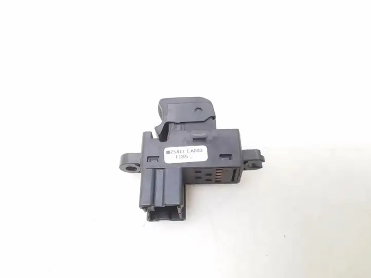 Nissan Pathfinder R51 (2005 - 2012) 25411EA003 Блок кнопок стеклоподъемников — фото 3