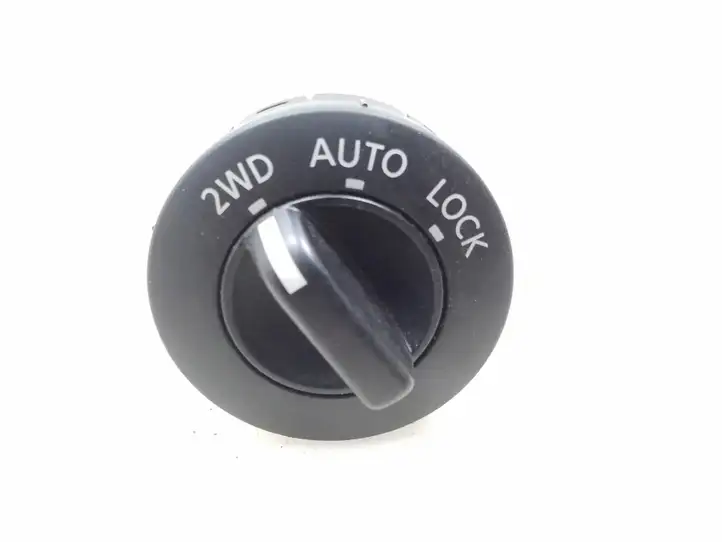 Nissan X-Trail T30 (2001 - 2007) Включатель блокировки дифференциалов — фото 1