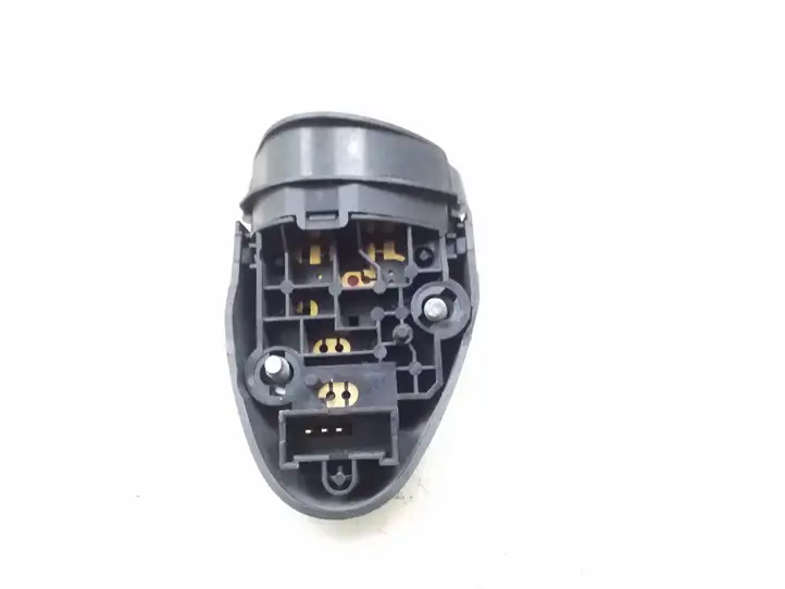 Nissan X-Trail T30 (2001 - 2007) Кнопки на рулевом колесе — фото 2