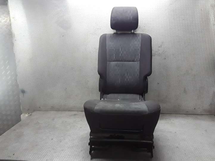 Toyota Avensis Verso (1995 - 2001)   Комплект отделки дверей