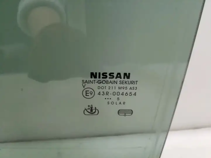 Nissan Pathfinder R51 (2005 - 2012) Стекло задней двери — фото 2