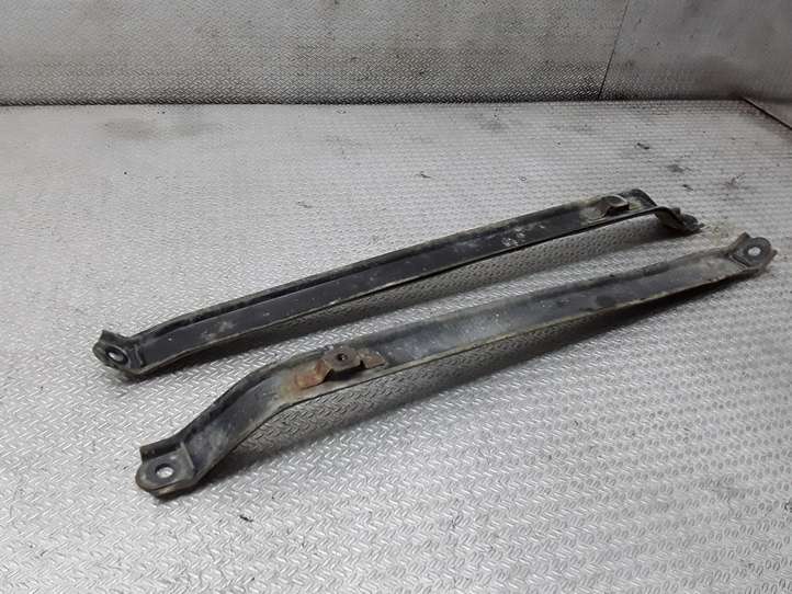 Honda Civic (2006 - 2011)   Держатель (держатели) топливного бака