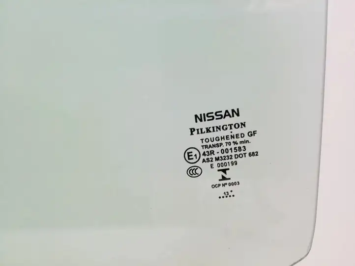 Nissan Qashqai (2013 - 2017) Стекло задней двери — фото 2