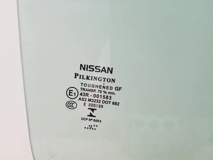 Nissan Qashqai (2013 - 2017) Стекло задней двери — фото 2