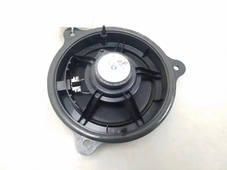 Nissan Qashqai (2010 - 2013) Динамики задних дверей — фото 2