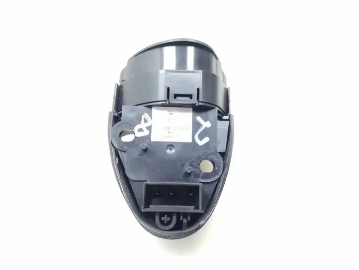 Nissan X-Trail T30 (2001 - 2007) Кнопки на рулевом колесе — фото 3