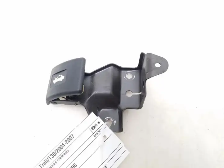 Nissan X-Trail T30 (2001 - 2007) Ручка открытия капота — фото 1
