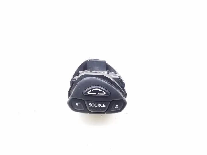 Nissan X-Trail T30 (2001 - 2007) 25552EQ300 Кнопки на рулевом колесе — фото 1
