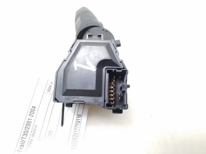 Nissan X-Trail T30 (2001 - 2007) 252608H905 Включатель стеклоочистителей — фото 3