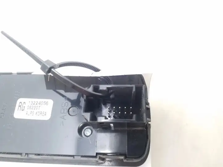 Opel Vectra C (2002 - 2005) 13224056 Блок кнопок стеклоподъемников — фото 3