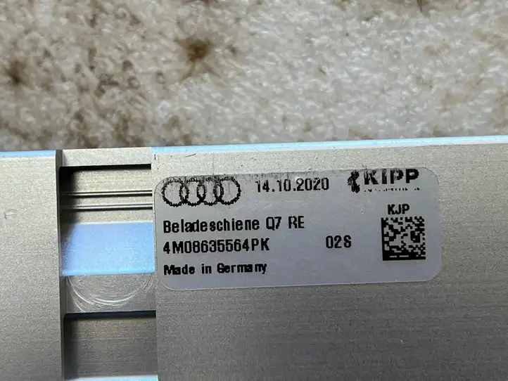 Audi Q7 4M (2015 - ) 4M08635564 Задняя боковая обшивка салона — фото 5