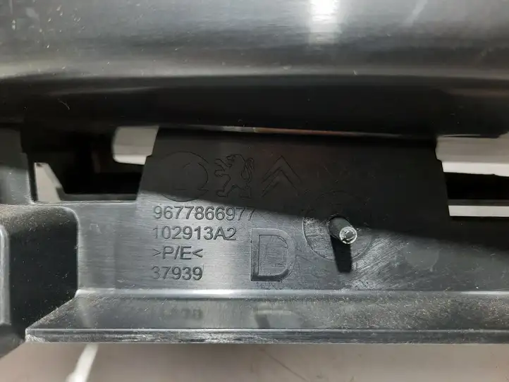 Citroen C4 Grand Picasso (2013 - 2016) 9677866977 Прочая отделка багажника — фото 4