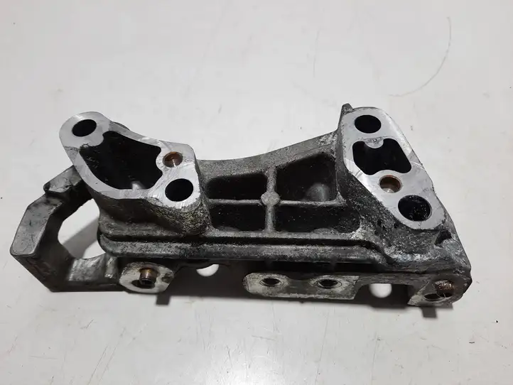 Citroen C4 Grand Picasso (2013 - 2016) 9673585780 Кронштейн двигателя — фото 3