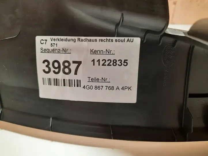 Audi A6 C7 (2014 - 2018) 4G0867768A Нижняя боковая отделка заднего сиденья — фото 3