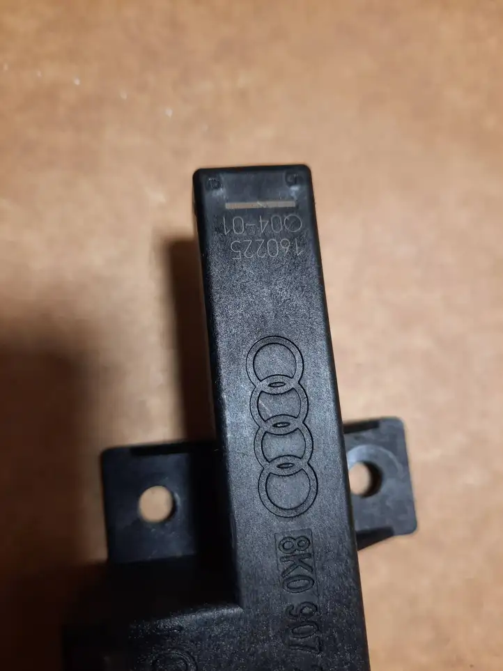 Audi A6 C7 (2014 - 2018) 8K0907247 Блок бесключевого доступа — фото 3