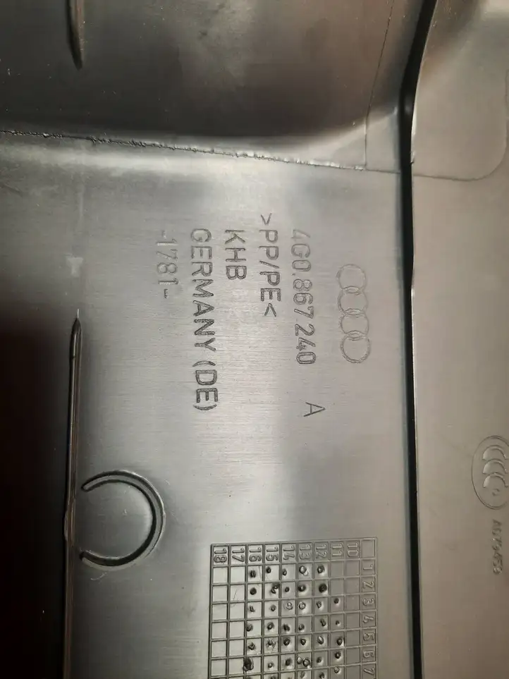 Audi A6 C7 (2014 - 2018) 4G0867240A Нижняя обшивка стойки B — фото 5